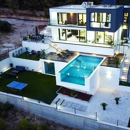 Luxury With A Swimming Pool Klis, Split - 21734 Klis